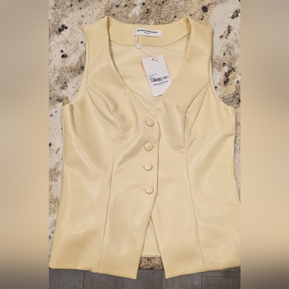 Chic Cream Sleeveless Vest